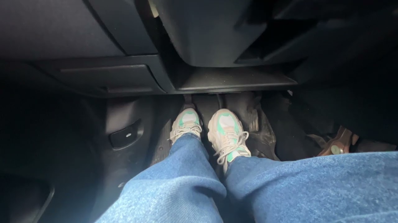Sneakers On, Engine Revving⛽️ #ASMR #diesel #girl#revvingengines #newvideo #noedit 
