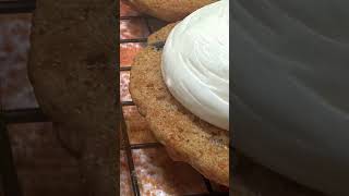 Carrot Cake Whoopie Pies! Quick n easy!!! #sweet #carrotcake #homemade #recipevideos