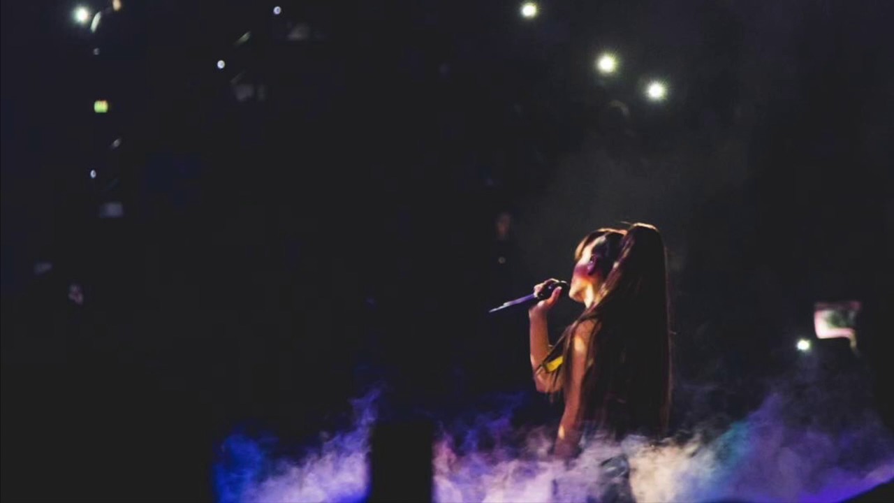 Leave Me Lonely  - Ariana Grande ft.  Macy Gray (Empty Arena Edit) / editedaudio