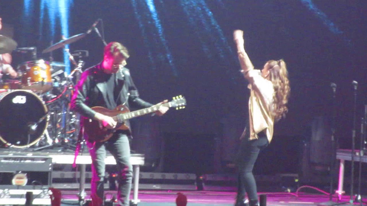 Des Moines Winter Jam 2020 Riley Clemmons Youtube