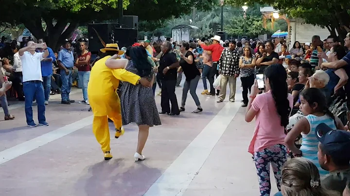 MIGUEL COMPEAN & VELIA ARMENDARIZ -- PLAZA DE ARMA...
