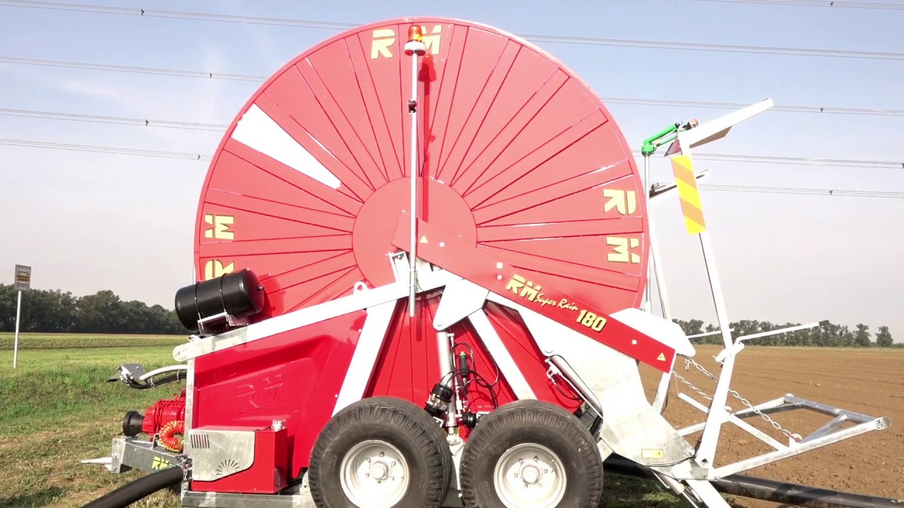 Nova Agricoltura Irrigazione, rotoloni hi-tech simulano la pioggia