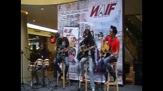 NAIF - APA ADANYA - live acoustic @Citywalk Jakarta