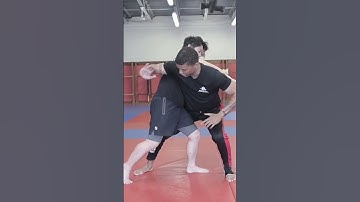 Thumbnail of How Capoeira Counters The Cross #shorts #capoeira