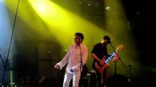Sampanjski poljubac CRVENA JABUKA live Novi Sad
