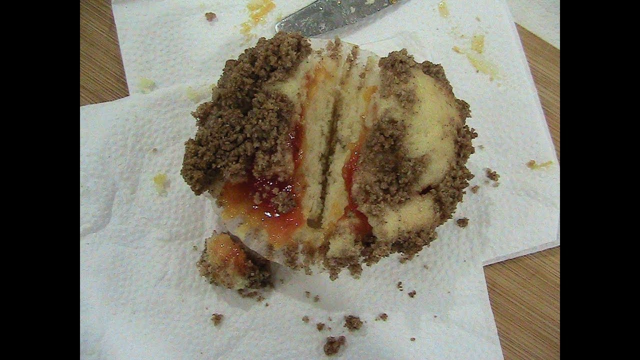 Apricot Filled Streusel Muffins | In The Kitchen with World Wide Campus