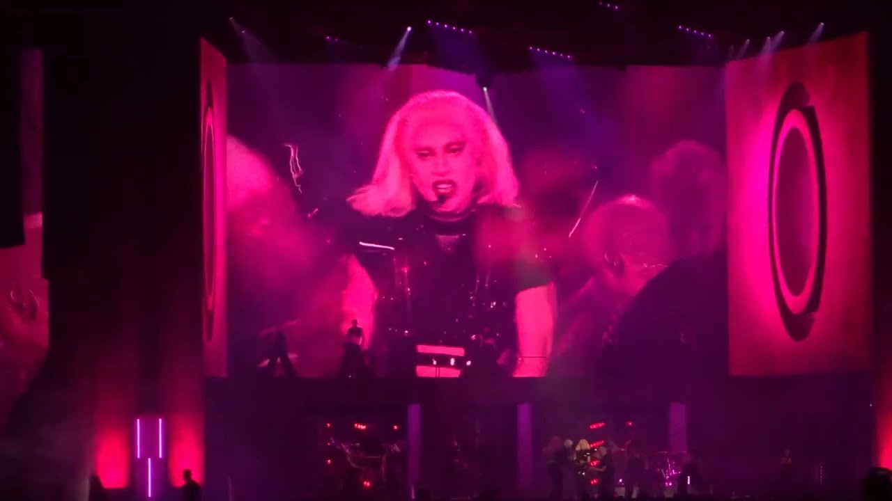 Lady Gaga - Sour Candy (Chromatica Ball) Düsseldorf