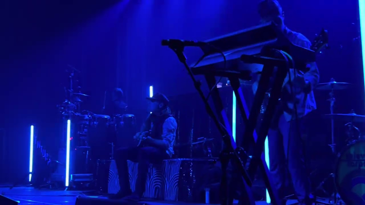 Thievery Corporation - Air Batucada( instrumental). Live. First row. Ventura. CA.18.5.25