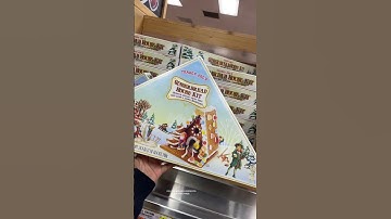 Gingerbread House Kit | Trader Joe’s Christmas 🎄 🎅#shorts