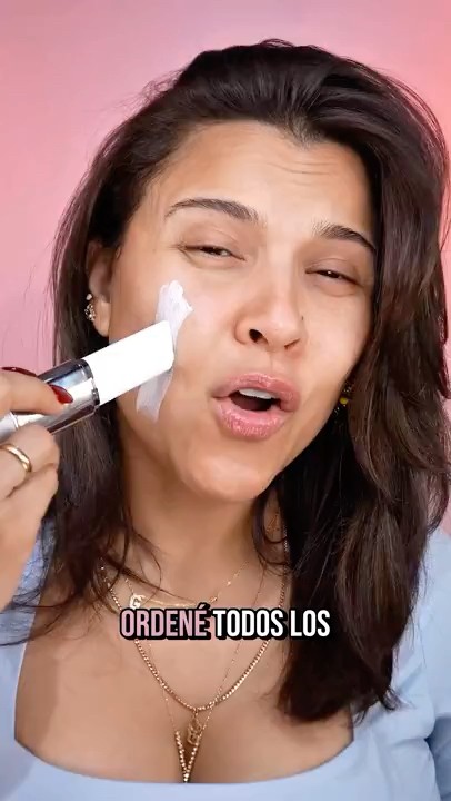 Base coreana que cambia de color según el tono de tu piel #maquillaje # ...