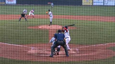 Chia-Chu Chen singles home a run