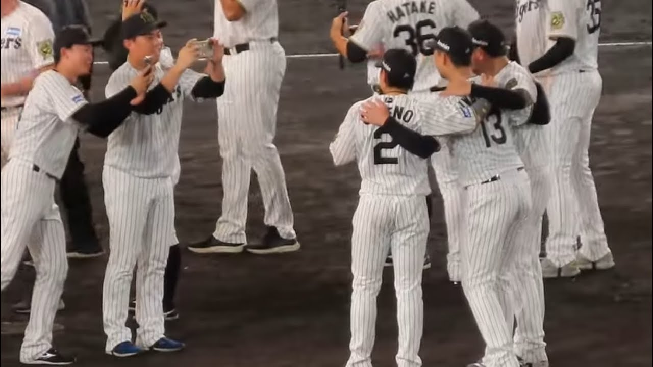 阪神タイガース　横田、梅野、岩崎、岩貞、中谷　2013ドラフト同期or九州人会 記事全文】阪神・横田さん追悼展示に同期の岩崎、岩貞、梅野が決意新た