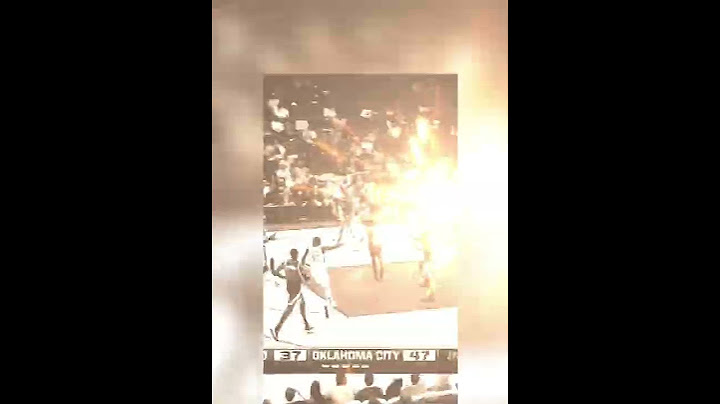 Insane alley-oop NBA Basketball #shorts #basketball #alleyoop