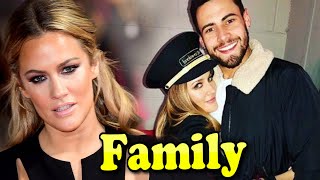 Caroline Flack Family With Father,Mother and Boyfriend Harry Styles 2020