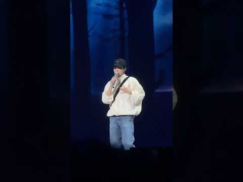 Minseok Performed FIREFLIES Another New Song XIUMIN 시우민 