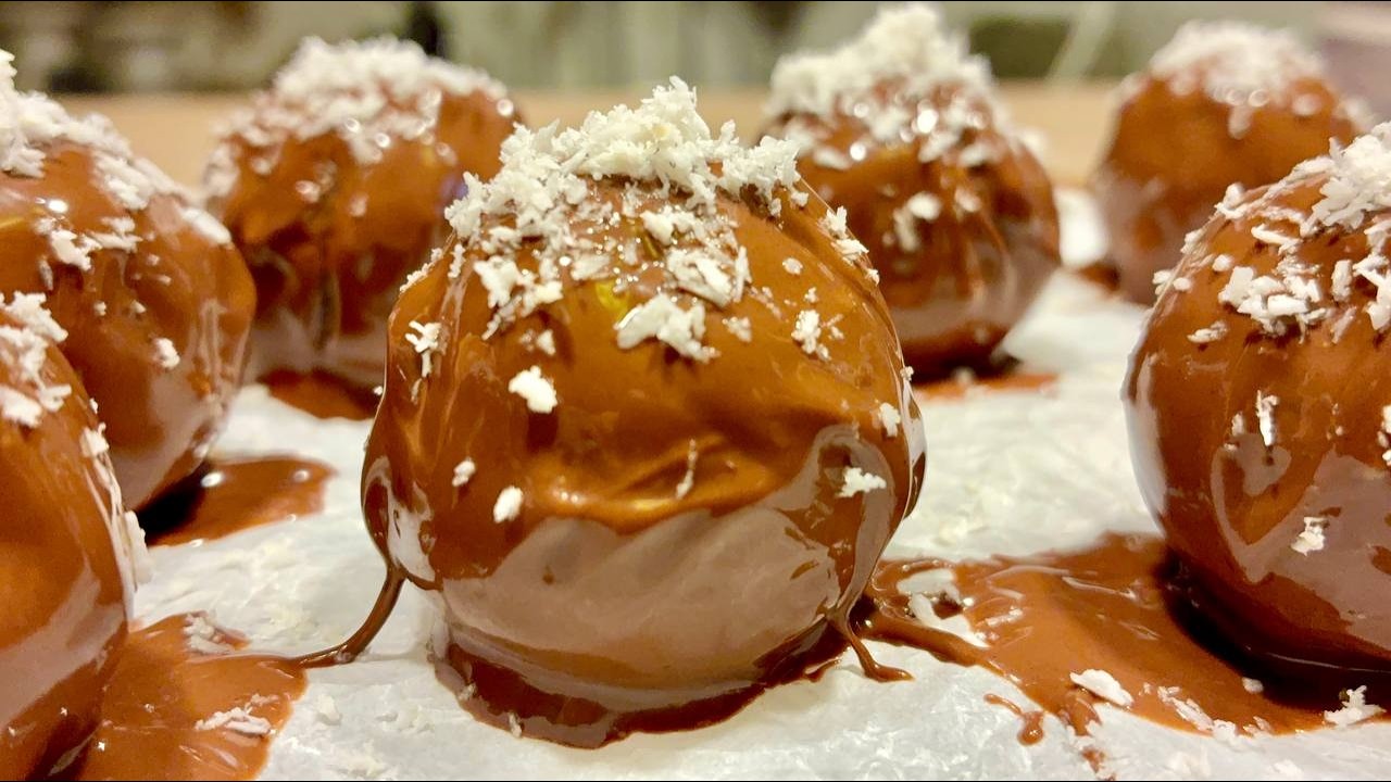 Этот рецепт сводит всех с ума – эти мини-шоколадные пирожные тают во рту!