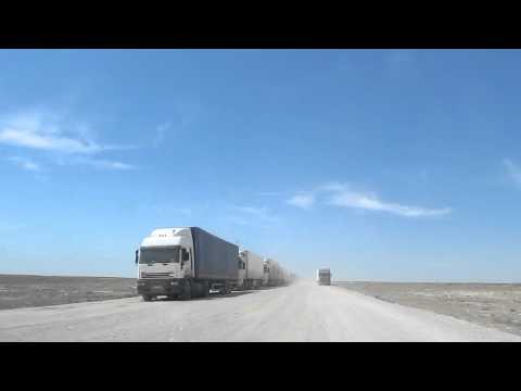 Граница Каз-Узб,дальнобойщики.MOV