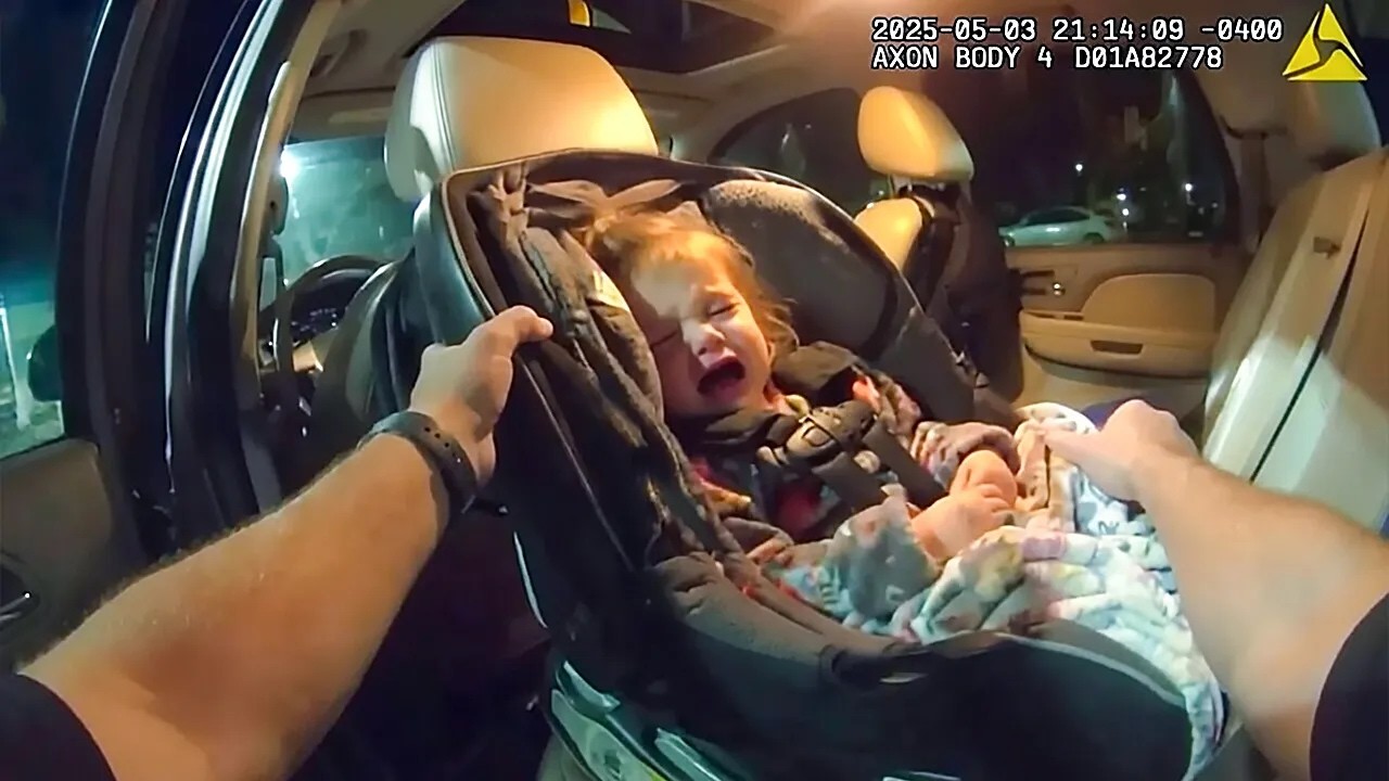 Mom Abandons 2-Year-Old in Unlocked Car to Get Drunk.. - YouTube
