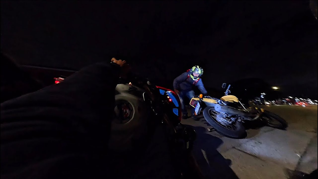 (CAIU EM CIMA)Quase quebrei o pé de novo a Honda cb1000 #explore #inscritos #244 #motovlog #grau 