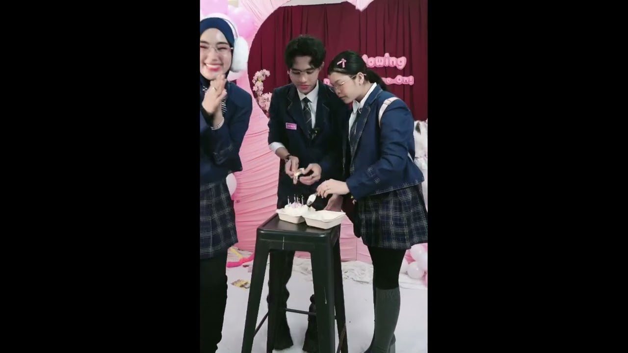 EBBY TIUP LILIN ULTAH ZAHRA