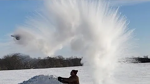 THROWING BOILING WATER INTO SUBZERO TEMPERATURES