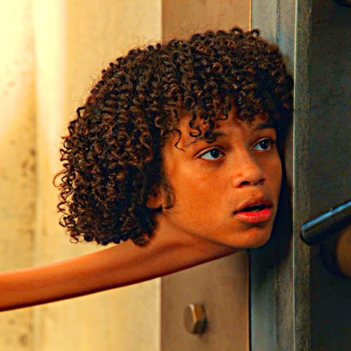 Download lagu 🍜🍜⟪We Can Be Heroes⟫. neck is like a noodle. #movie #superhero #edit #shrots