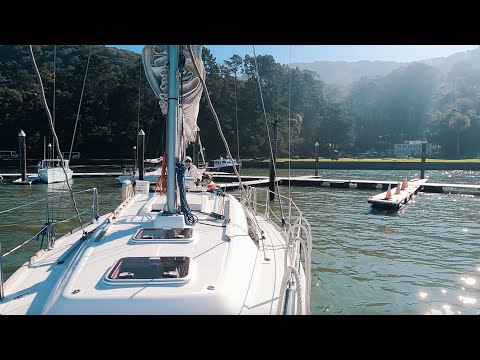 Dealing with Prop Walk and Undock in Tight Spaces