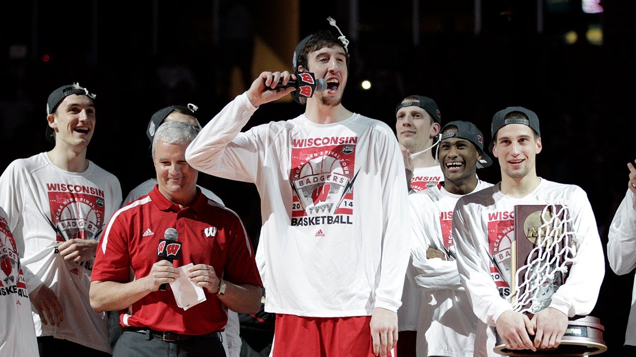 Wisconsin Badgers Final Four Welcome Celebration - YouTube