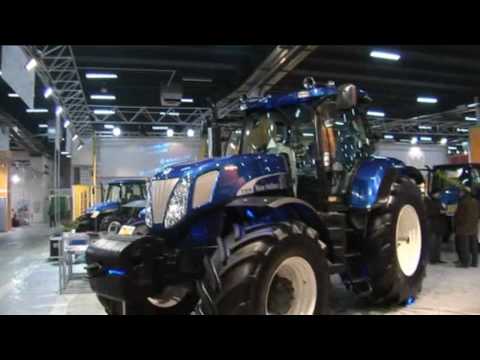 New Holland T7070 Autocommand Blue Power at Agrotech