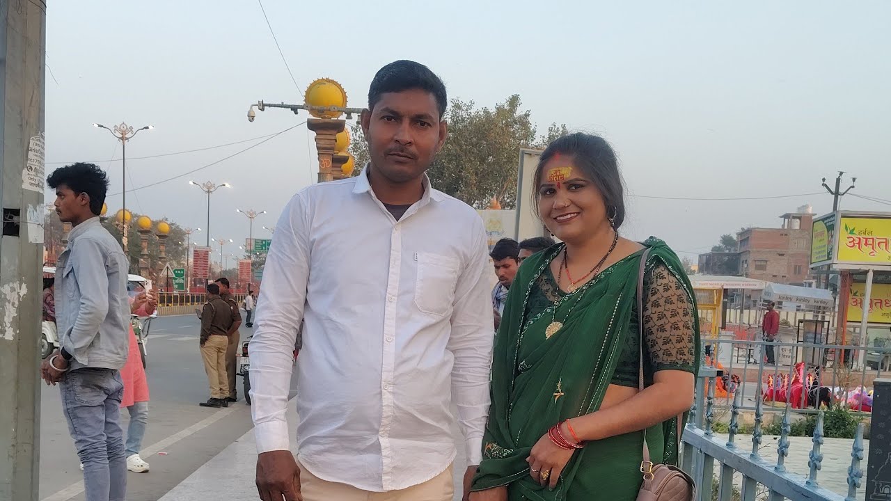 Jyoti & moti is live कैसे होआप लोग जल्दी जल्दी लाइव में जुड़ जाइए #viral#shortfeeds#YouTube#trending