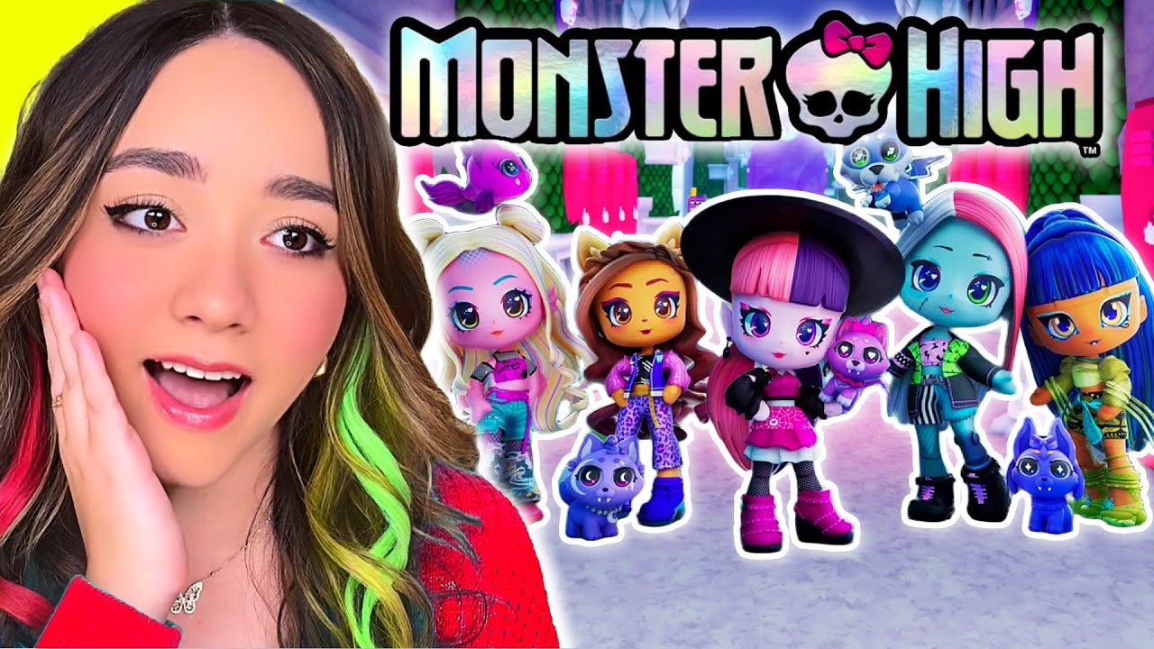 COME JOIN ME IN ROBLOX!! Playing MONSTER HIGH 😍