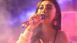 DESI TATA cover 'mundur alon alon' live in menawan