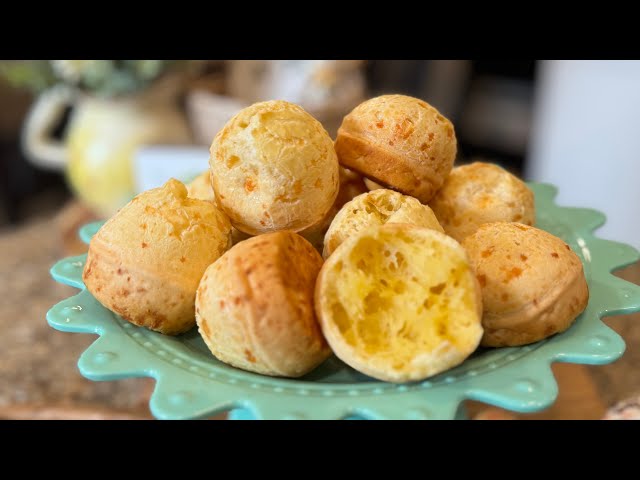 Brazilian cheese bread (Pão de Queijo) - YouTube