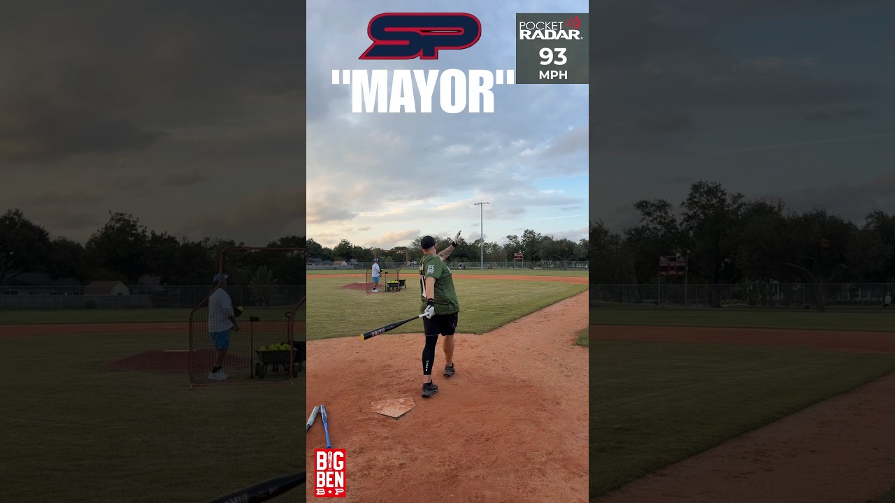 OOPS!!! Hit my wife during BP 🤦‍♂️😖😅 with the SHORT PORCH “MAYOR” senior softball bat! 