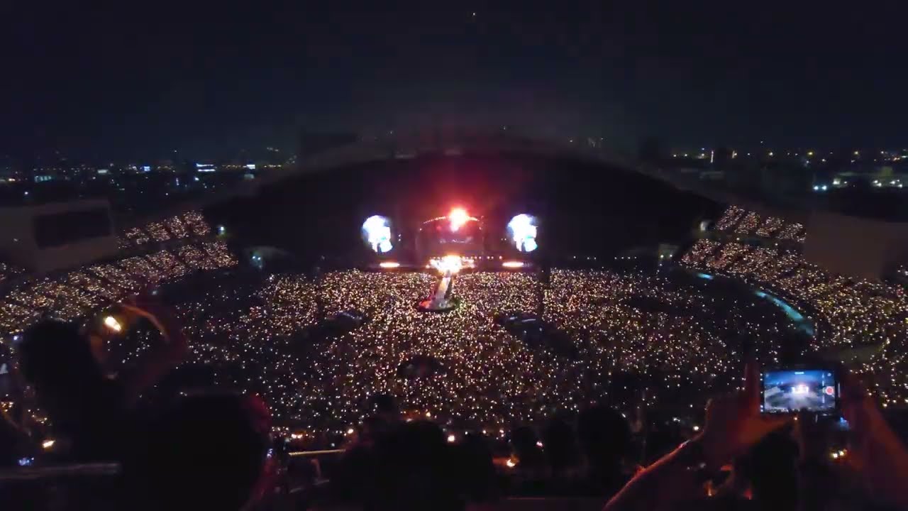 Coldplay - Yellow (Live in Bangkok, Thailand) 03/02/2024