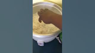 Kantoi,beras jenama Cap Rambutan guna bahan plastik dalam pengeluaran berasnya....