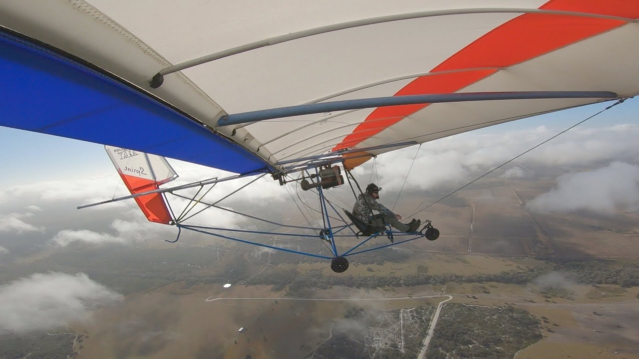 Над облаками, схематичная посадка сверхлегкого самолета ￼