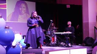 Brely Evans singing at the 7th Annual Caroling with Q Parker and Friends. Net Worth