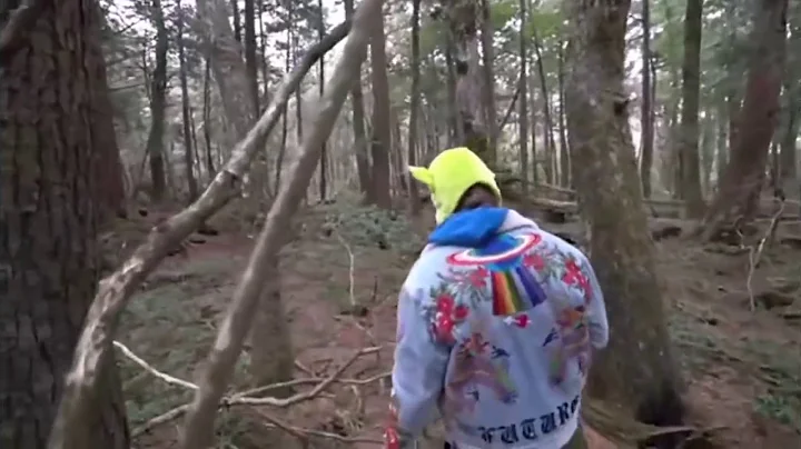 LOGAN PAUL FINDING A DEAD BODY RE UPLOAD