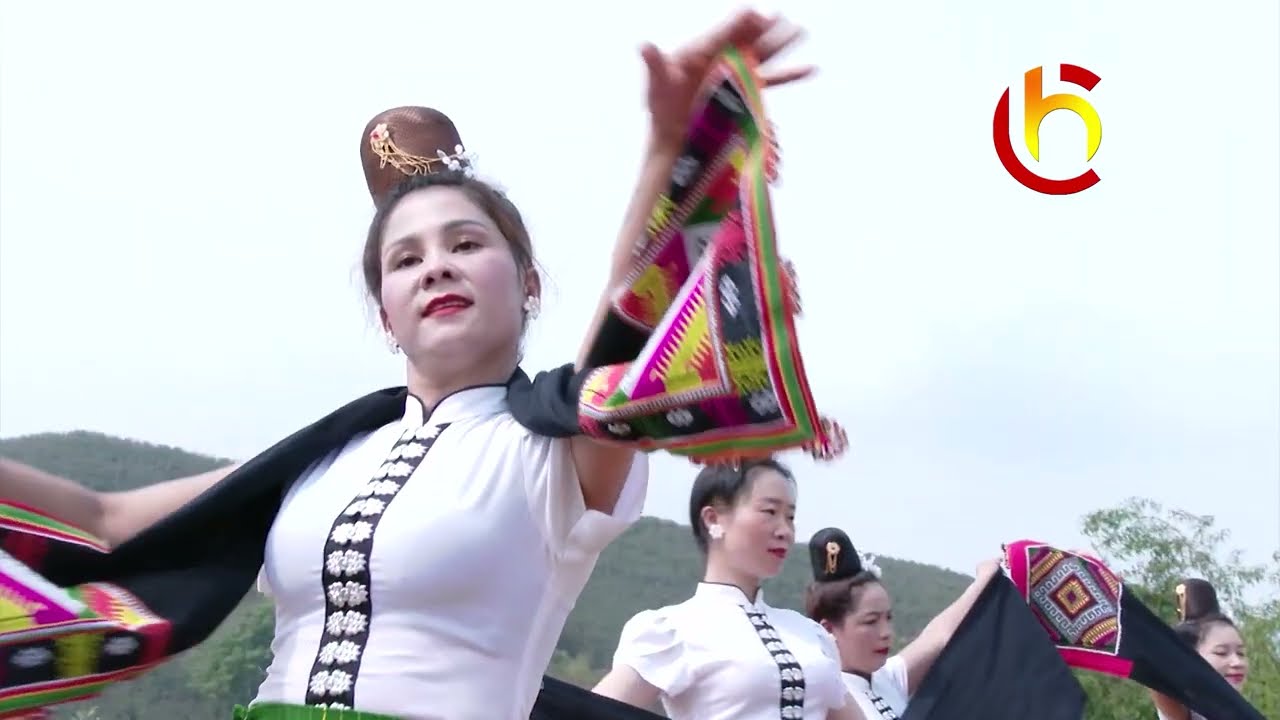 HÁT ĐỐI ĐÁP GIAO DUYÊN- PHẢN ÁNH CÁC MẶT CỦA ĐỜI SỐNG- TÌNH YÊU QUÊ HƯƠNG ĐẤT NƯỚC, THÂN YÊU