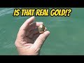 Metal Detecting Target Rich Tourist Beach For Lost Treasures