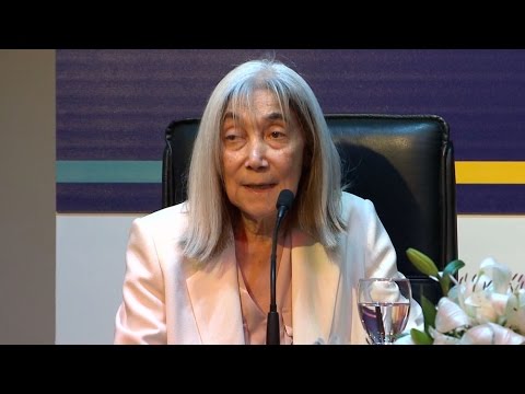 Conferencia de María Kodama