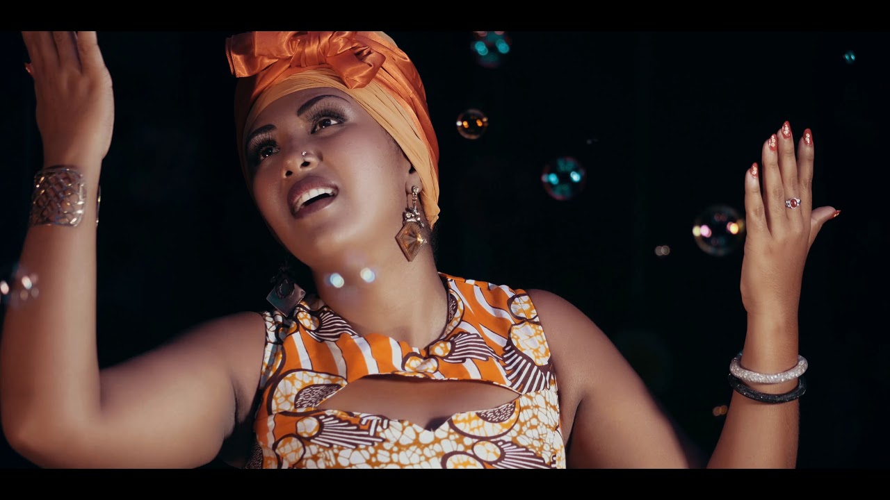 H'MIA - TSY KIVY (CLIP OFFICIEL) by Wal's Production