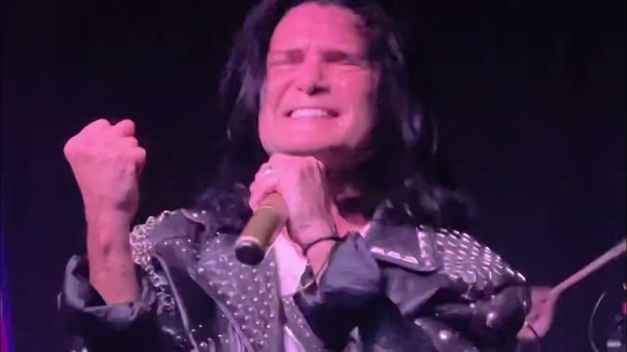 Vampire Slayer Corey Feldman sings Cry Little Sister from The Lost Boys
