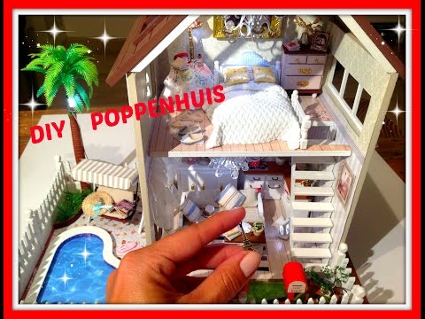 Video: Hoe Maak Je Een Poppenhuis Uit De Doos?