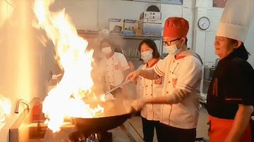 Khóa dạy nấu ăn chuyên nghiệp cấp tốc cho người mở quán và đi làm