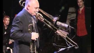 James Morrison  & FJO Big Band - Pick Up The Pieces chords