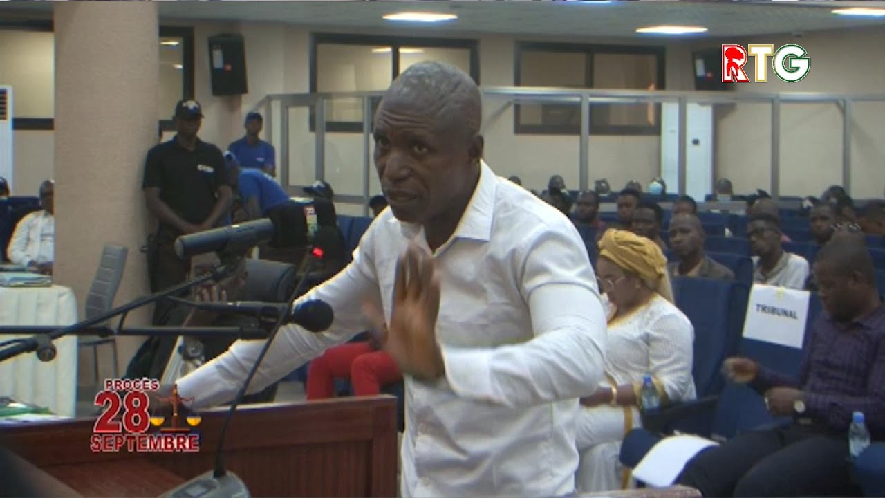 CECE  A LA BARRE .  RTG GUINEE 224.