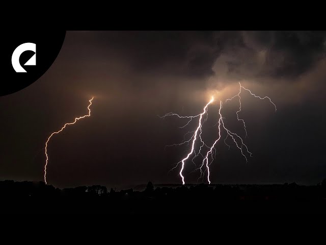 15 Minutes of Rain and Thunderstorm Sounds For Focus, Relaxing and Sleep ⛈️ Epidemic ASMR class=