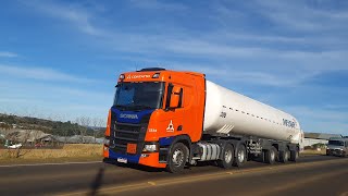 032/07/0516/2025/4410 SCANIA SUPER R460 LARANJA 2234 CARRETA VANDERLÉIA TANQUE 306 CONTATTO MESSER